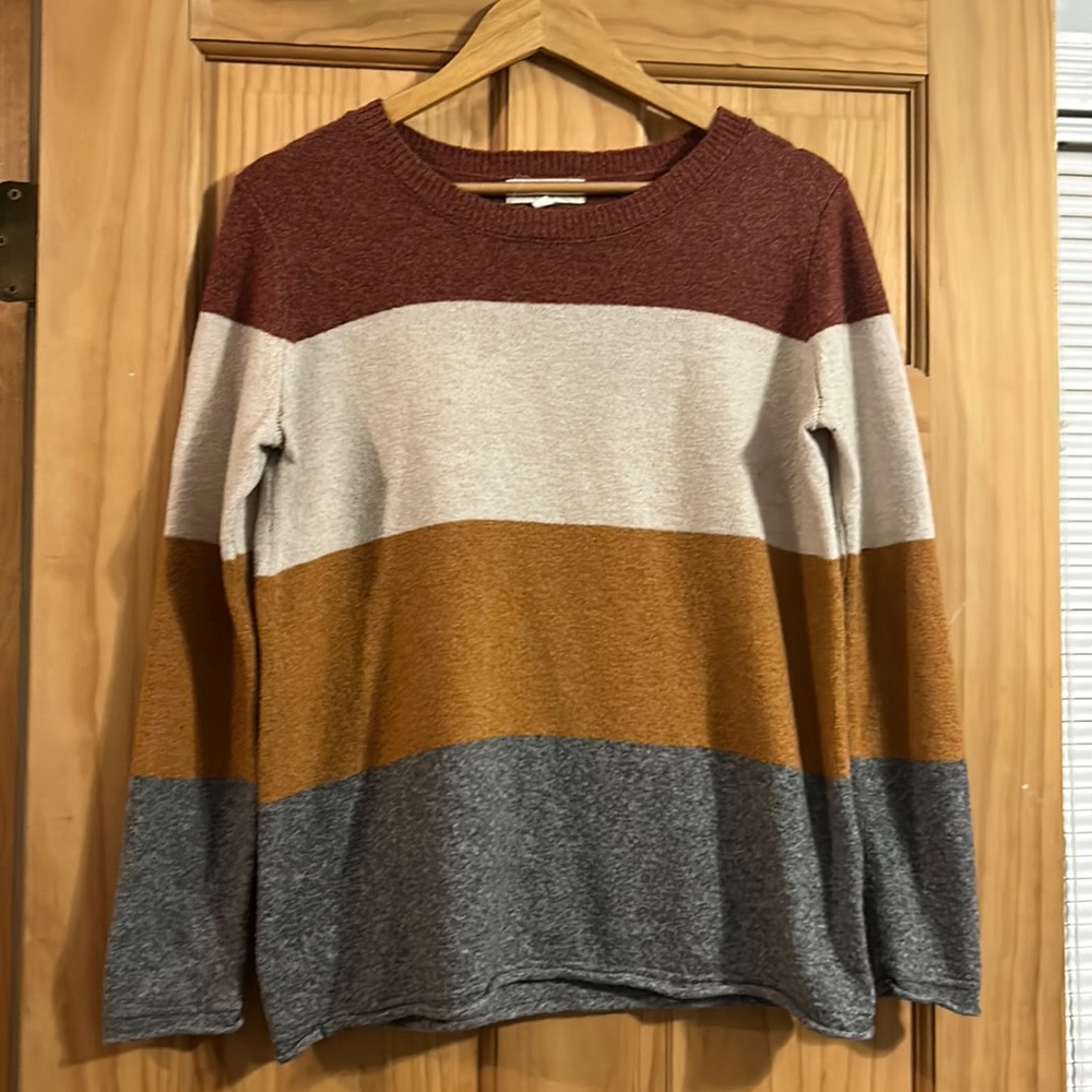 Color Block Crew Neck Sweater